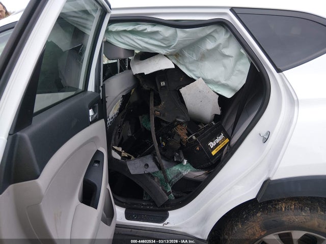 KM8J3CA49KU864891 Hyundai Tucson Value