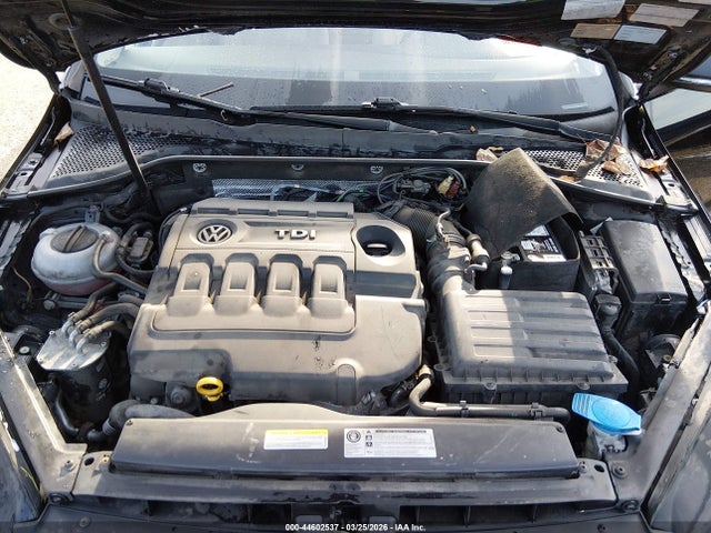 2015 Volkswagen Golf Sportwagen Tdi S 4-door მანქანა იყიდება აუქციონზე, vin: 3VWFA7AU8FM504977, აუქციონის ნომერი: 44602537
