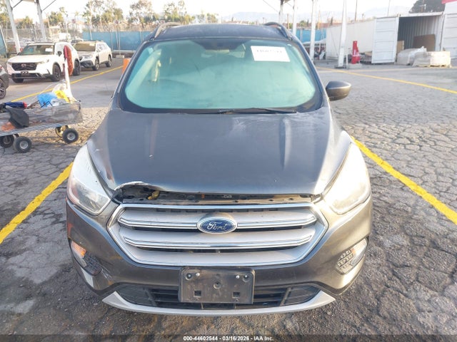 1FMCU0GD9JUA43087 Ford ESCAPE SE
