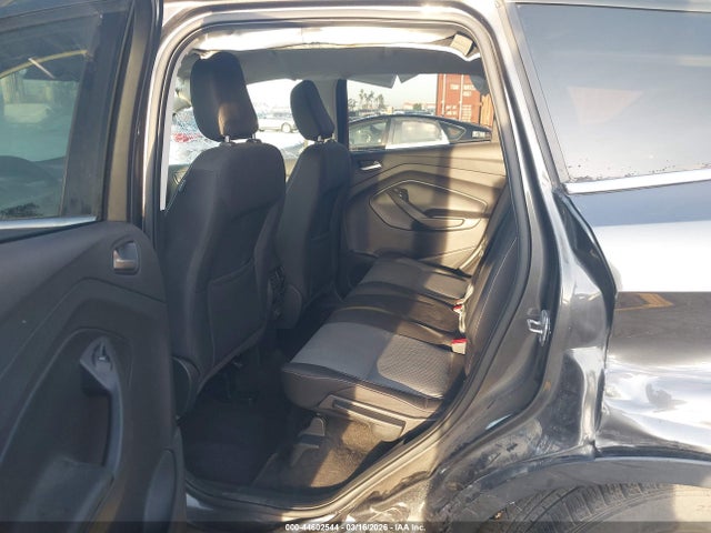 1FMCU0GD9JUA43087 Ford ESCAPE SE