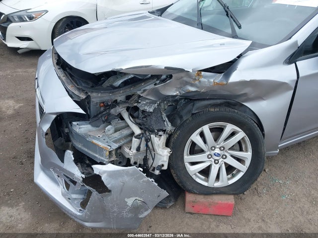4S3GTAA66J3715427 Subaru Impreza 2.0i