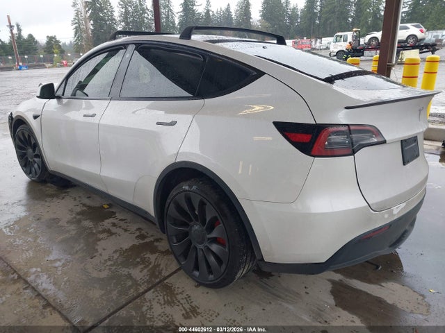 2023 TESLA MODEL Y 7SAYGDEF1PF688320 Photo 2
