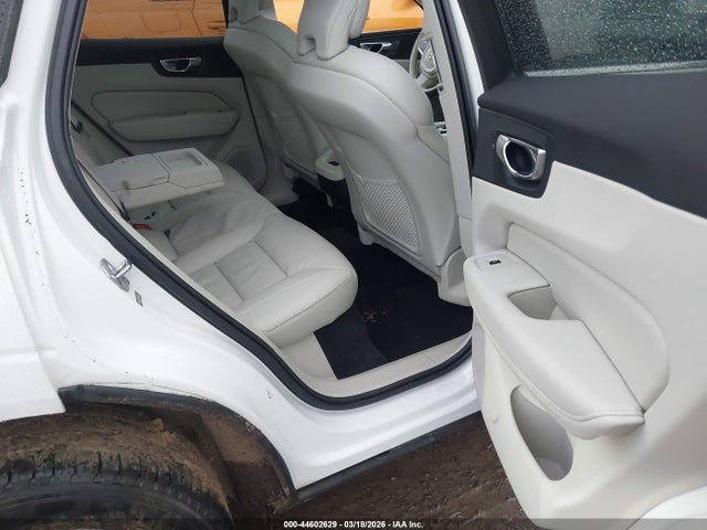 YV4102RK6M1850510 Volvo Xc60 T5 Momentum