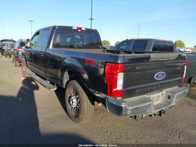 1FT8W3BT5KEF29587 Ford F-350 Lariat