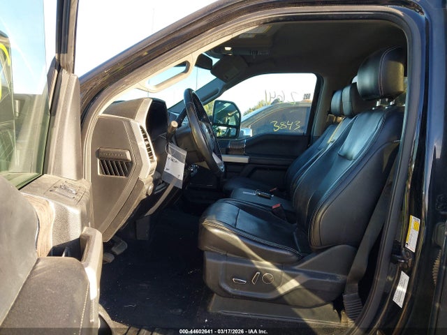1FT8W3BT5KEF29587 Ford F-350 Lariat