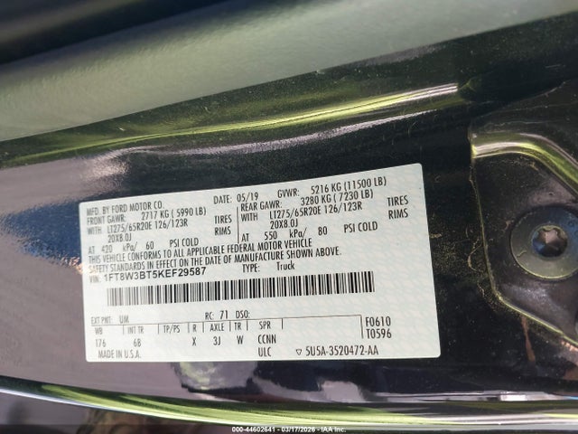 1FT8W3BT5KEF29587 Ford F-350 Lariat