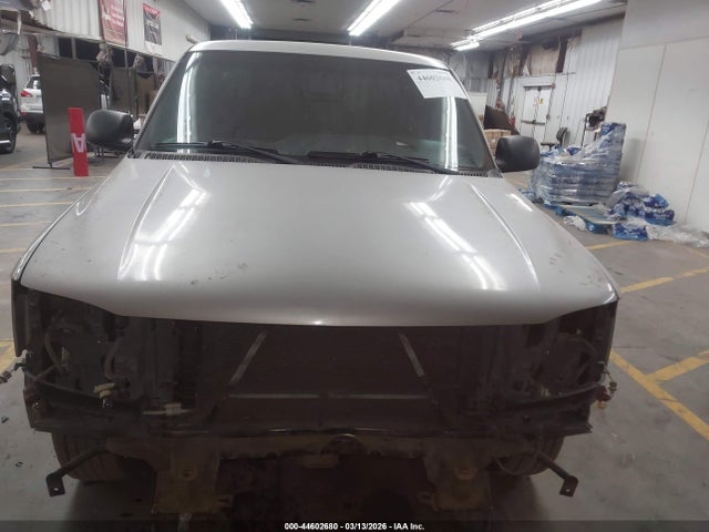 44602680 :رقم المزاد ، 2GTEC19V841127915 vin ، 2004 Gmc Sierra 1500 مزاد بيع