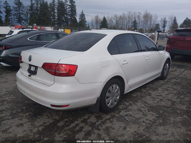 2015 Volkswagen Jetta 2.0l S მანქანა იყიდება აუქციონზე, vin: 3VW2K7AJ2FM217636, აუქციონის ნომერი: 44602683