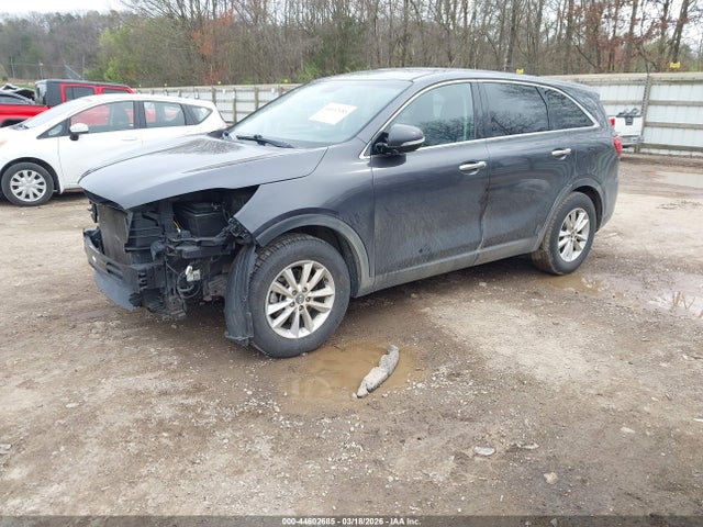Auction sale of the 2019 Kia Sorento 3.3l Lx, vin: 5XYPG4A58KG481463, lot number: 44602685