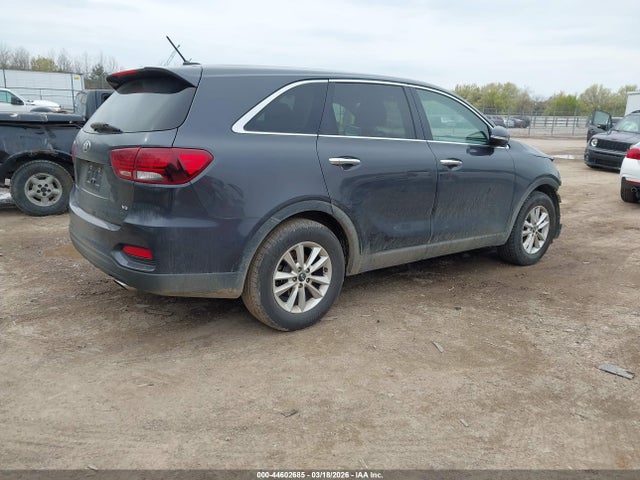 Auction sale of the 2019 Kia Sorento 3.3l Lx, vin: 5XYPG4A58KG481463, lot number: 44602685