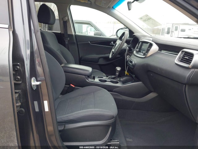 44602685 :رقم المزاد ، 5XYPG4A58KG481463 vin ، 2019 Kia Sorento 3.3l Lx مزاد بيع