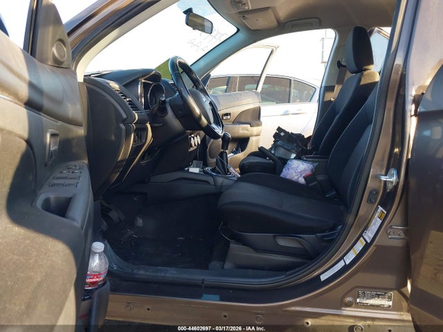 2017 MITSUBISHI OUTLANDER SPORT JA4AP3AU6HZ062037 Photo 4