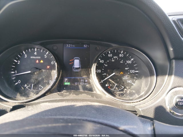 KNMAT2MV3JP573707 Nissan ROGUE SV