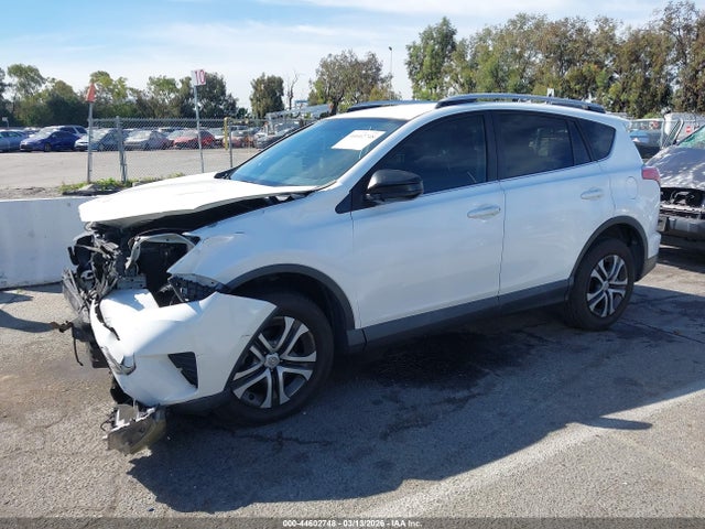 Toyota RAV4 LE 2016 2T3ZFREV2GW280475 Image 2