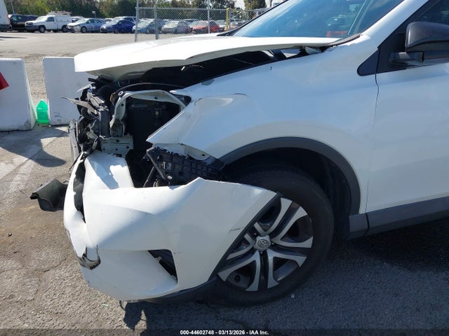 Toyota RAV4 LE 2016 2T3ZFREV2GW280475 Image 6