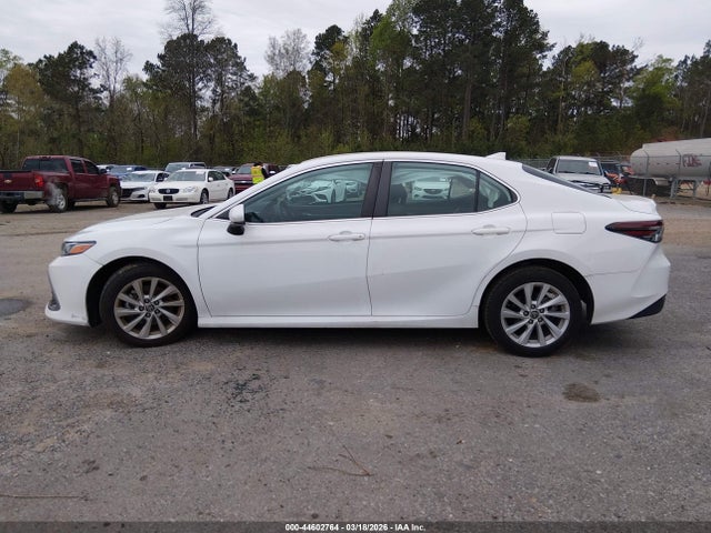 Aukcja sprzedaży 2022 Toyota Camry Le, vin: 4T1C11AK2NU668006, numer aukcji: 44602764