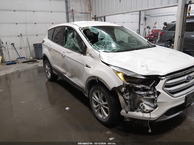 1FMCU9GD9KUB63753 Ford ESCAPE SE