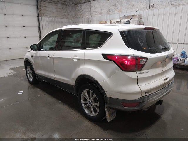 1FMCU9GD9KUB63753 Ford ESCAPE SE