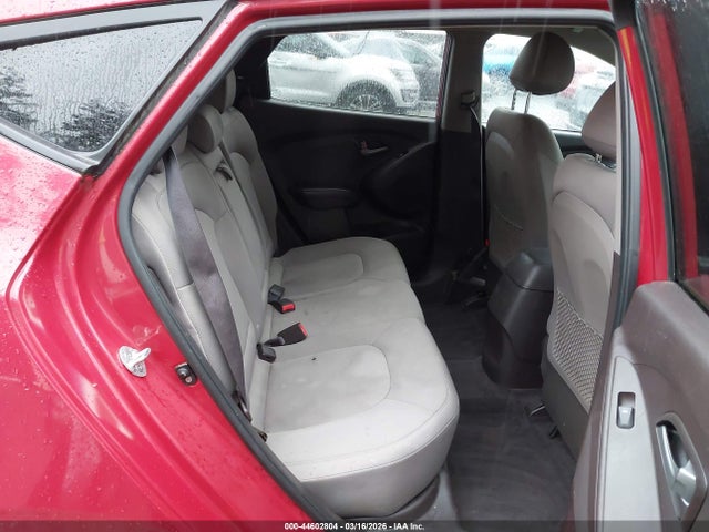 KM8JT3AF1FU086903 Hyundai TUCSON GLS