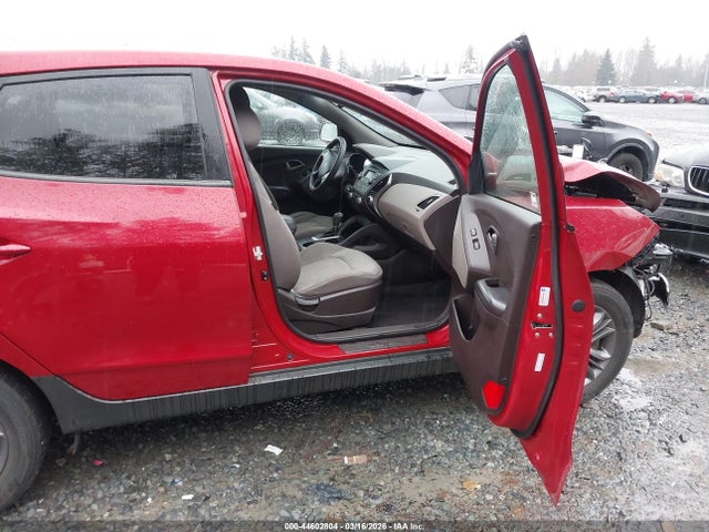 KM8JT3AF1FU086903 Hyundai TUCSON GLS