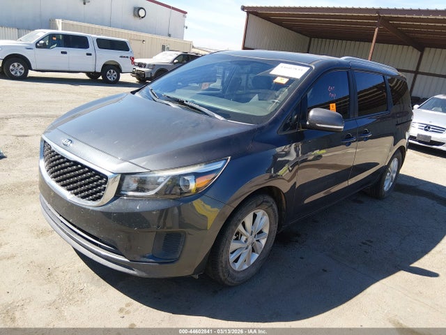 KNDMB5C1XG6215678 KIA SEDONA LX