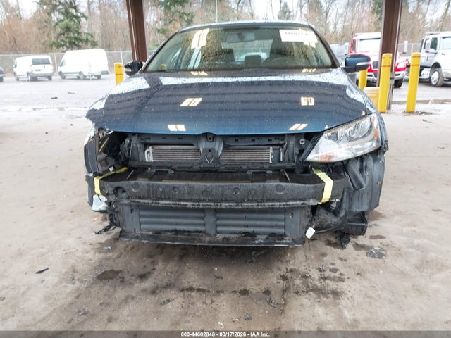 3VWD17AJ7FM302452 Volkswagen Jetta 1.8t Se