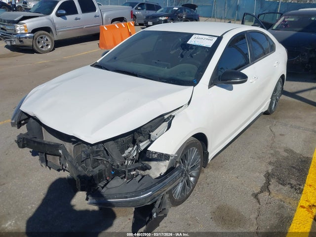 3KPF54AD1PE615775 KIA Forte Gt-line