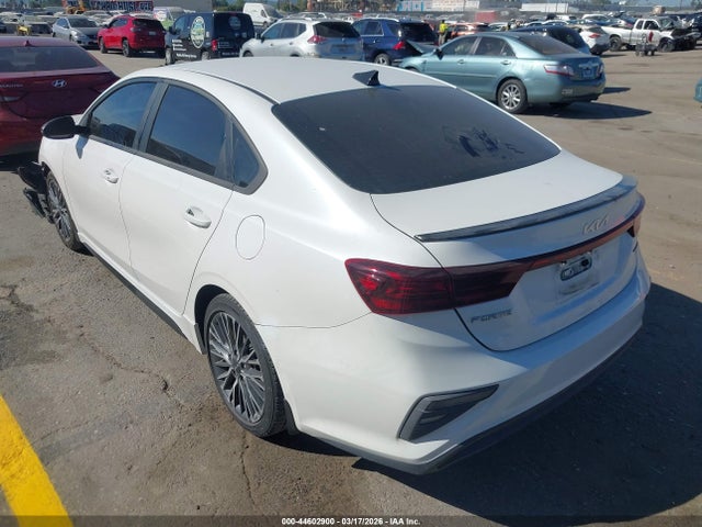 3KPF54AD1PE615775 KIA Forte Gt-line