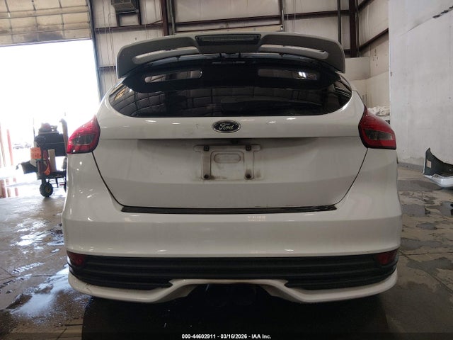 1FADP3L90JL322328 Ford FOCUS ST