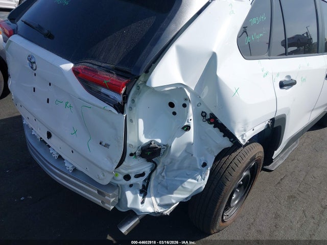 Toyota RAV4 LE 2025 2T3K1RFV0SC352346 Image 6