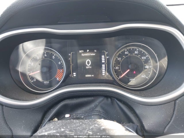 44602952 :رقم المزاد ، 1C4PJMCS4EW219256 vin ، 2014 Jeep Cherokee Latitude مزاد بيع