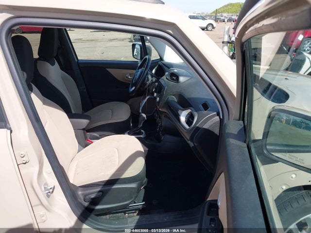 Jeep Renegade Latitude 2016 ZACCJBBT4GPC67515 Image 5