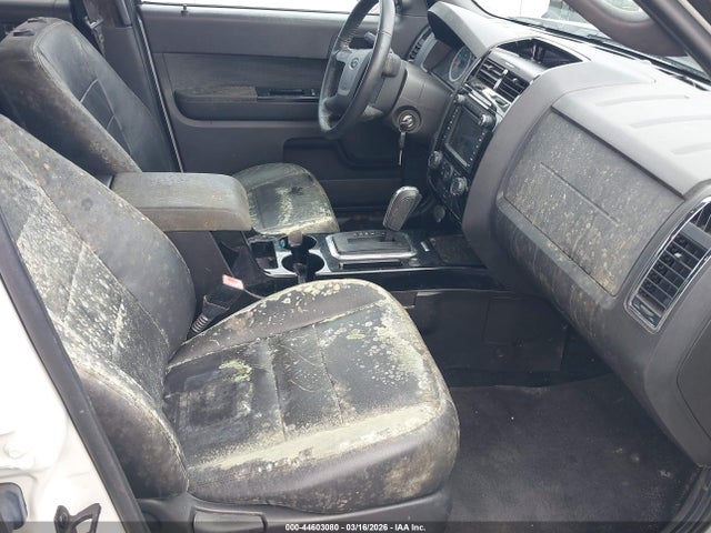 2011 FORD ESCAPE 1FMCU0EG9BKB29137 Photo 5
