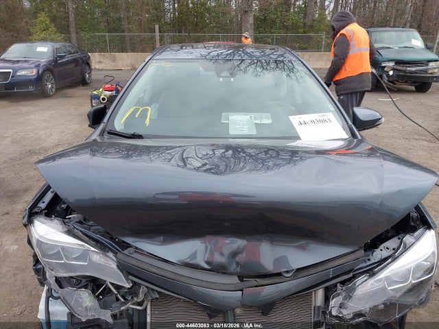 2019 TOYOTA COROLLA 2T1BURHE7KC137964 Photo 9