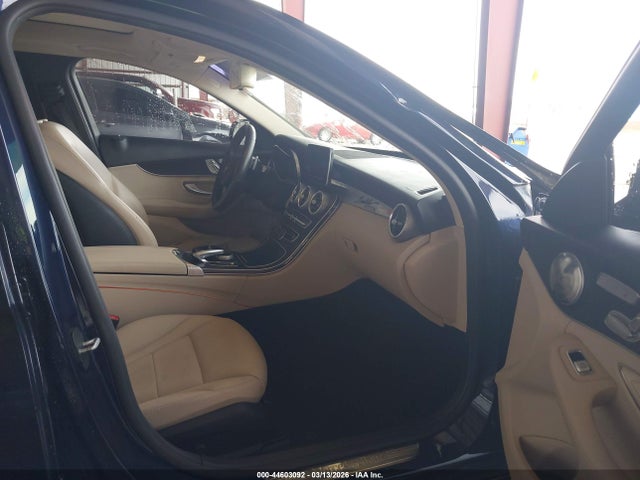 55SWF4JB9GU151042 Mercedes-Benz C 300