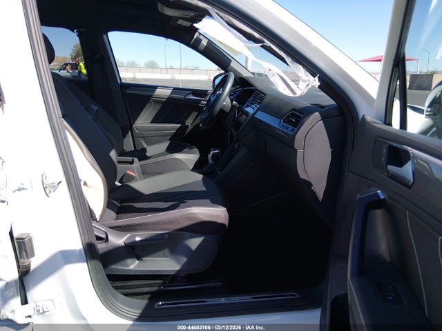 Aukcja sprzedaży 2023 Volkswagen Tiguan 2.0t Se R-line Black, vin: 3VVCB7AX4PM047066, numer aukcji: 44603106
