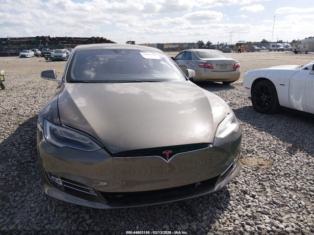 44603158 :رقم المزاد ، 5YJSA1E19GF157437 vin ، 2016 Tesla Model S 60/70/75/85 مزاد بيع