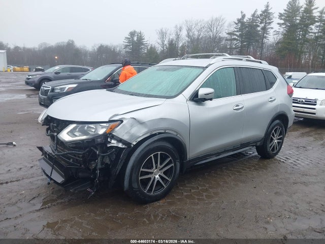 KNMAT2MV4JP543888 Nissan ROGUE SV