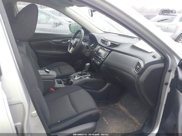 KNMAT2MV4JP543888 Nissan ROGUE SV
