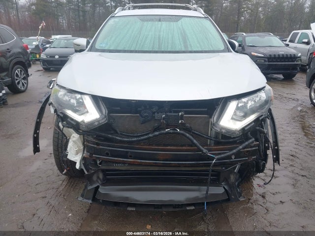 KNMAT2MV4JP543888 Nissan ROGUE SV