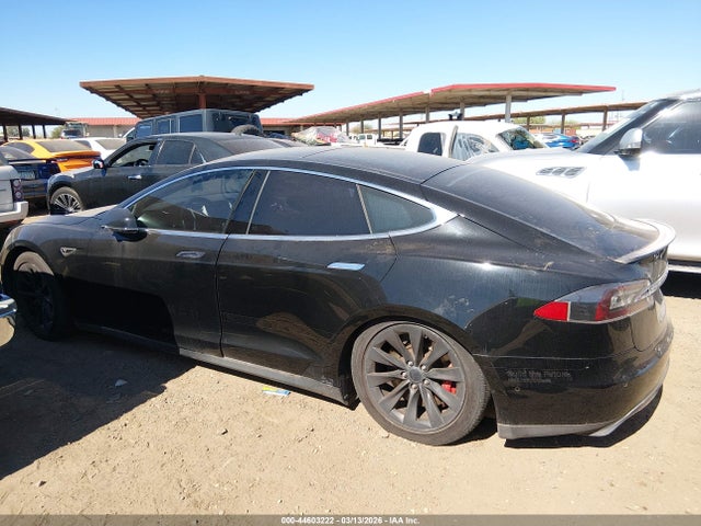 44603222 :رقم المزاد ، 5YJSA1H40FF080624 vin ، 2015 Tesla Model S 85d/p85d مزاد بيع