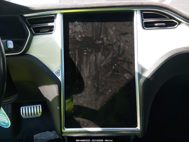 44603222 :رقم المزاد ، 5YJSA1H40FF080624 vin ، 2015 Tesla Model S 85d/p85d مزاد بيع