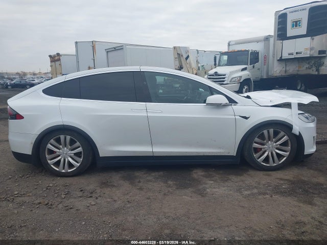 Продаж на аукціоні авто 2017 Tesla Model X P100d, vin: 5YJXCBE42HF044933, номер лоту: 44603228