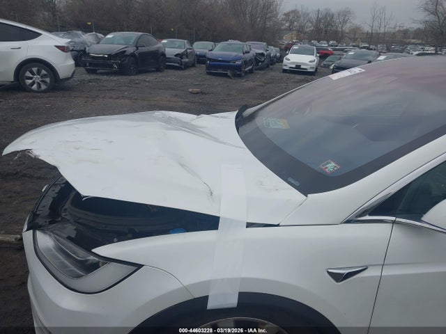 Продаж на аукціоні авто 2017 Tesla Model X P100d, vin: 5YJXCBE42HF044933, номер лоту: 44603228