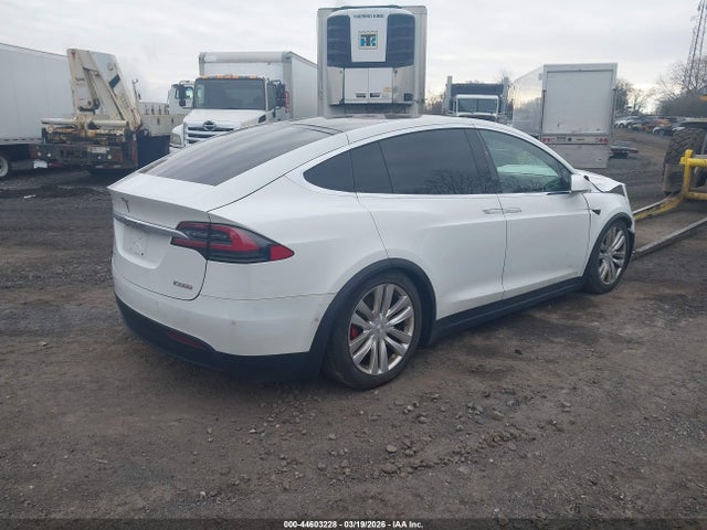 Продаж на аукціоні авто 2017 Tesla Model X P100d, vin: 5YJXCBE42HF044933, номер лоту: 44603228