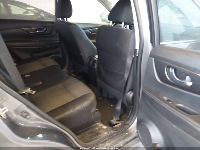 JN8AT2MV5JW305333 Nissan ROGUE SV