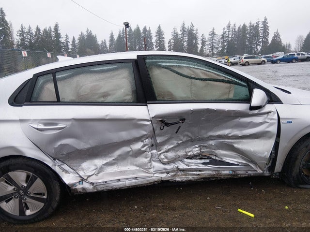 KMHC65LC5JU059744 Hyundai Ioniq Hybrid Blue