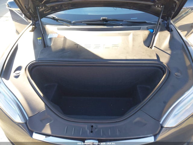 Продаж на аукціоні авто 2018 Tesla Model S 100d/75d/p100d, vin: 5YJSA1E28JF274765, номер лоту: 44603270