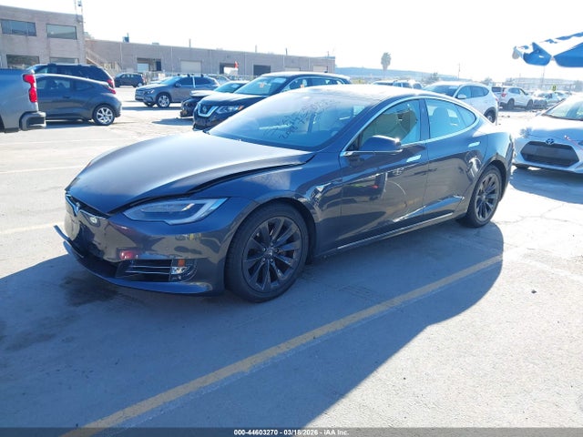 Продаж на аукціоні авто 2018 Tesla Model S 100d/75d/p100d, vin: 5YJSA1E28JF274765, номер лоту: 44603270