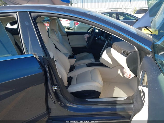 Продаж на аукціоні авто 2018 Tesla Model S 100d/75d/p100d, vin: 5YJSA1E28JF274765, номер лоту: 44603270